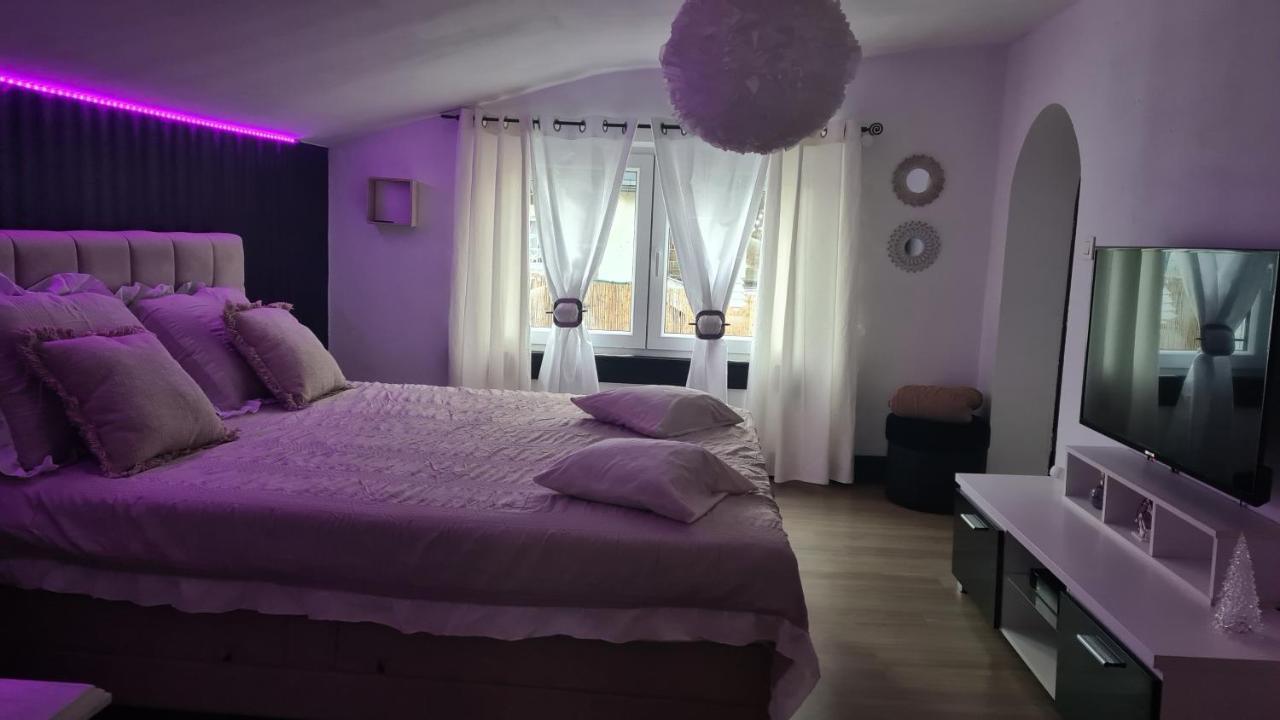L'étoile de la Source Villa Spa Esterno foto